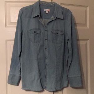 D & Co.  Denim & Company shirt size medium